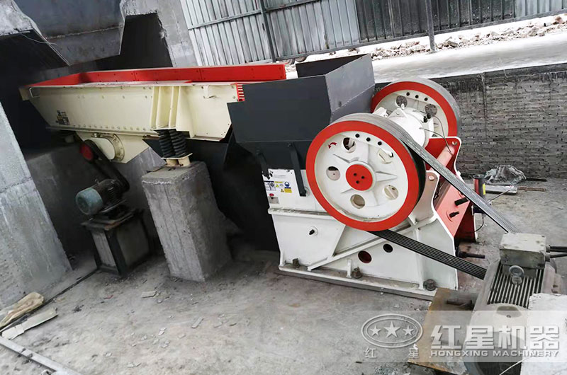 鄂破機(jī)工作現(xiàn)場(chǎng)實(shí)拍圖