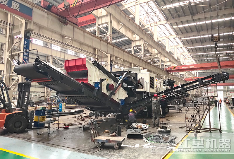 紅星機(jī)器廢舊水泥塊加工車間實(shí)拍