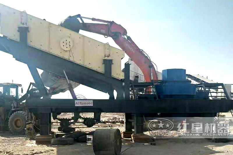  小型移動河卵石制砂機(jī)施工現(xiàn)場圖片