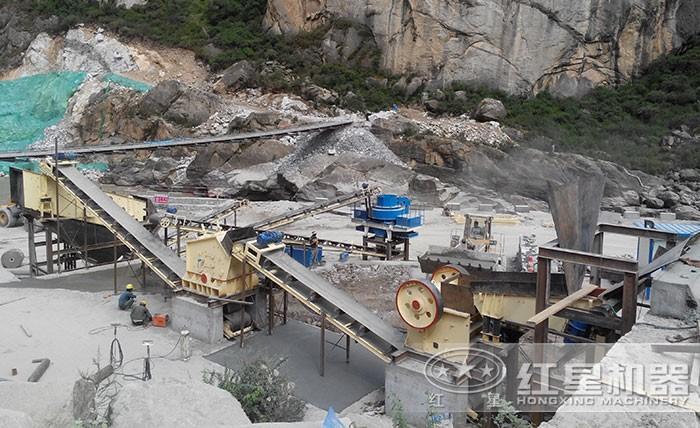 固定式打沙、碎石現(xiàn)場(chǎng)