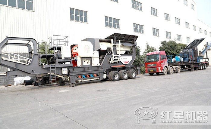 搭載顎式破碎機、反擊式破碎機