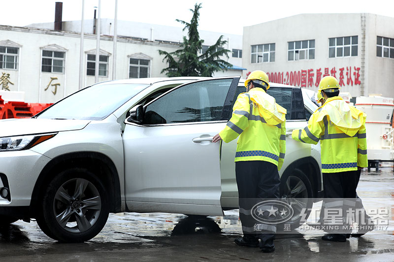強(qiáng)大的售后團(tuán)隊，隨時為您解決麻煩