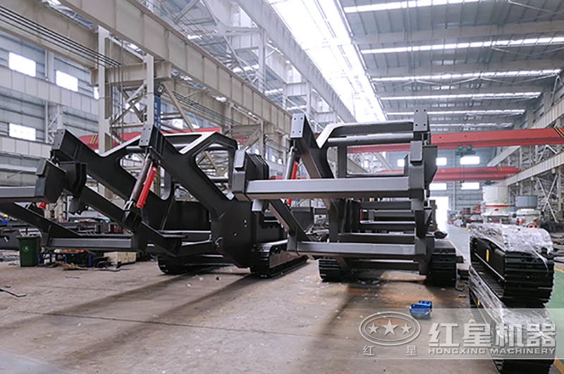 可來廠參觀移動碎石機(jī)取材、生產(chǎn)工藝