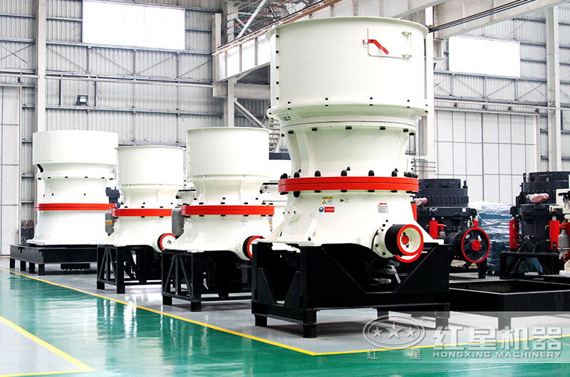 圓錐破的優(yōu)勢是磨損量低，產量大，型號齊全，可現(xiàn)貨下單